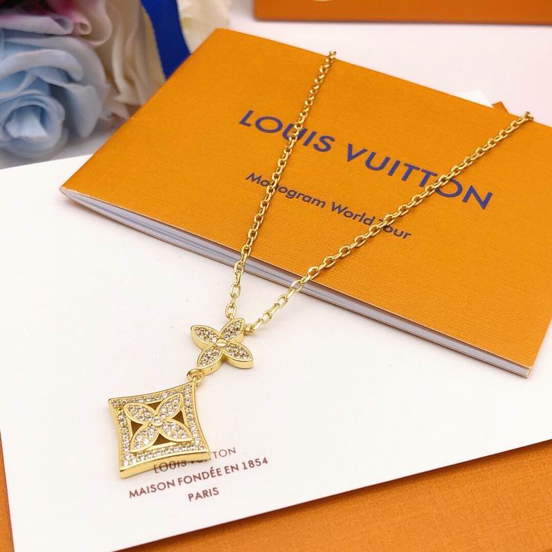 LV Necklace 03lyr705